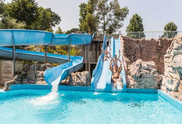 Toboggans - Toboggans aquatiques piscine camping cotes d'Armor erquy