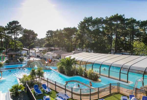 Parc aquatique Palmyre Loisirs - Camping avec un grand part aquatique