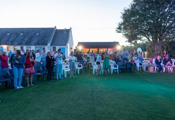 Soirée - MOBIL-HOME XXL : Stacaravan 10 personen