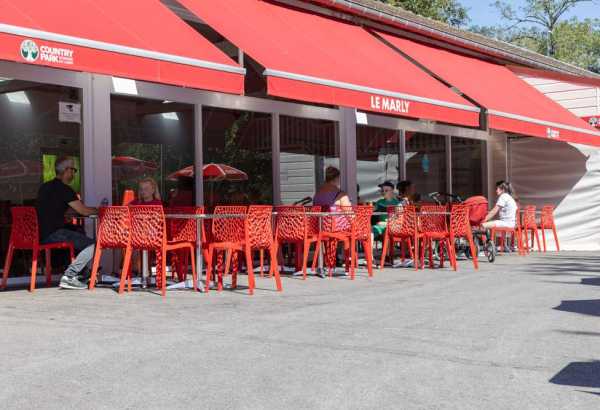 touquin_bar.jpg - MOBIL-HOME XXL : Stacaravan 10 personen