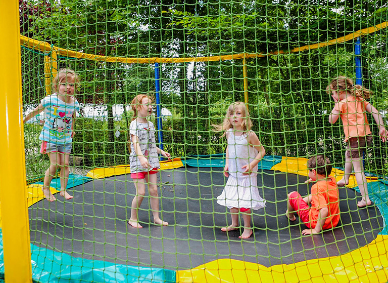 Camping Le Clos Cacheleux espace jeux