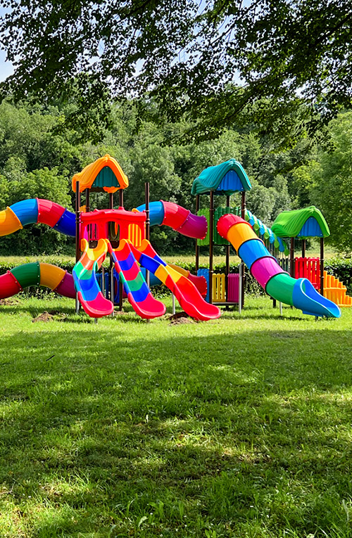 aire de jeux a lombre des tilleuls